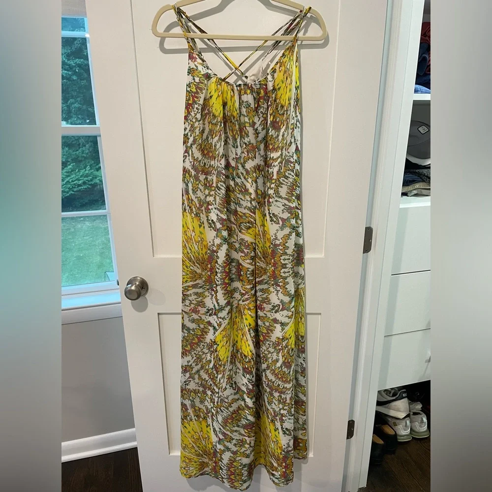 Beautiful satin dress with criss cross back detail - Picture 2 of 5